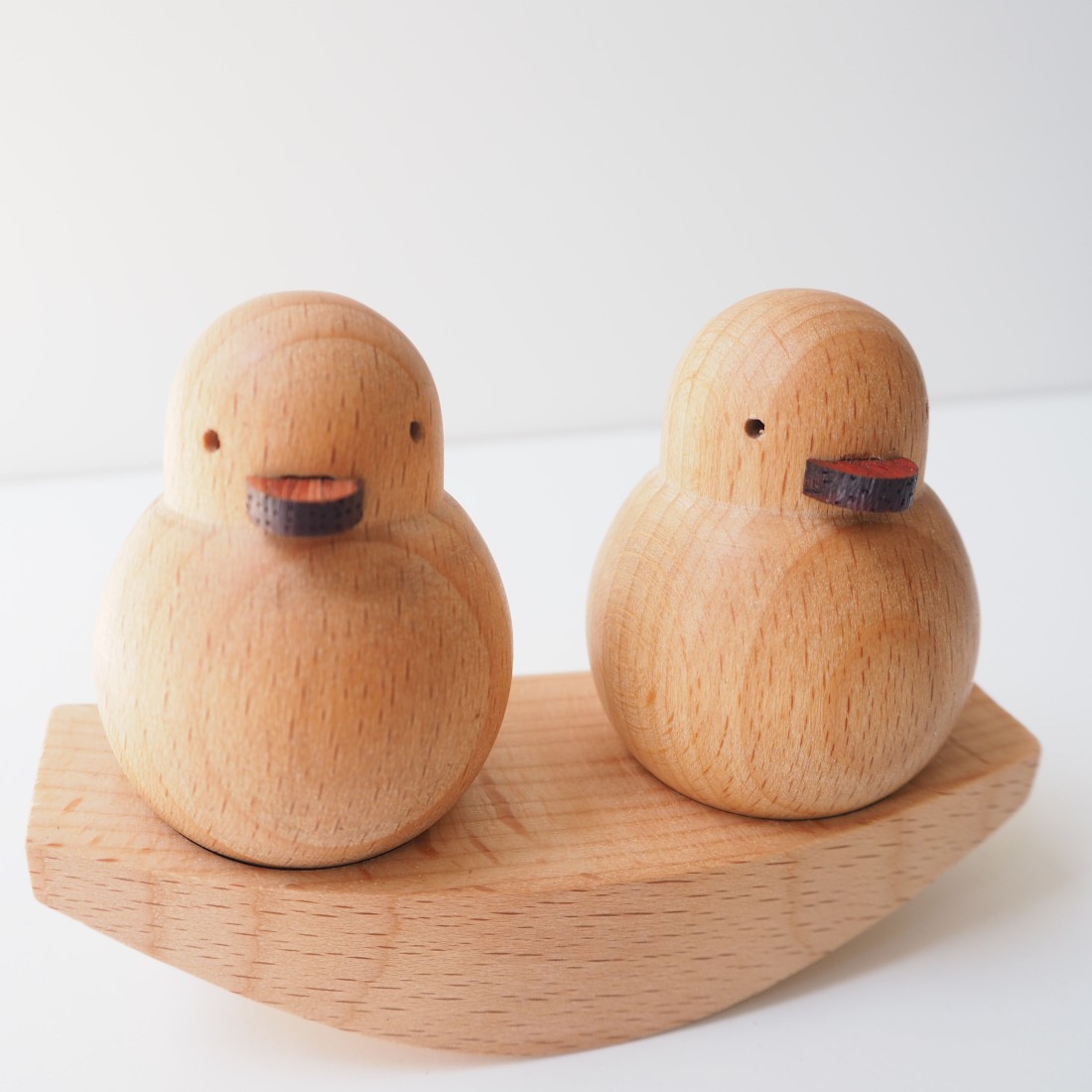 ドンデクーテル「７匹のひよこ」 【フレームサイズ 32×26cm】 ひよこのふたごオブジェ 天然木製｜Fresk（フレスク）