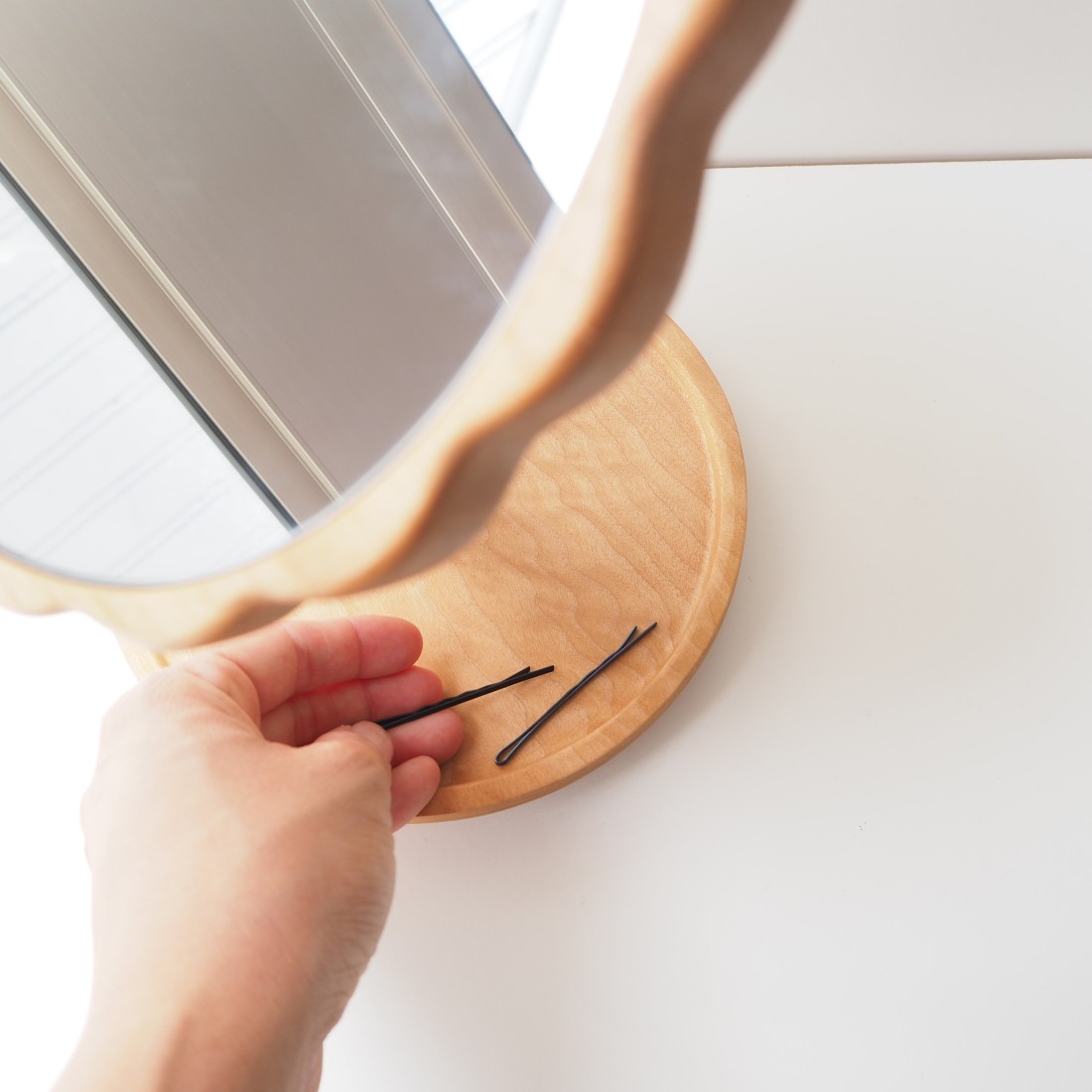 天然木お花のスタンドミラー 卓上ミラー｜Fresk（フレスク）