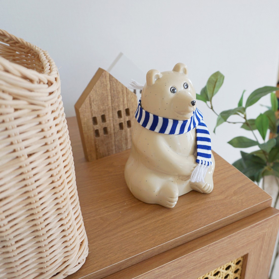 数量限定】シロクマ貯金箱 Polar Bear Money box | PLASTEP 【2025年