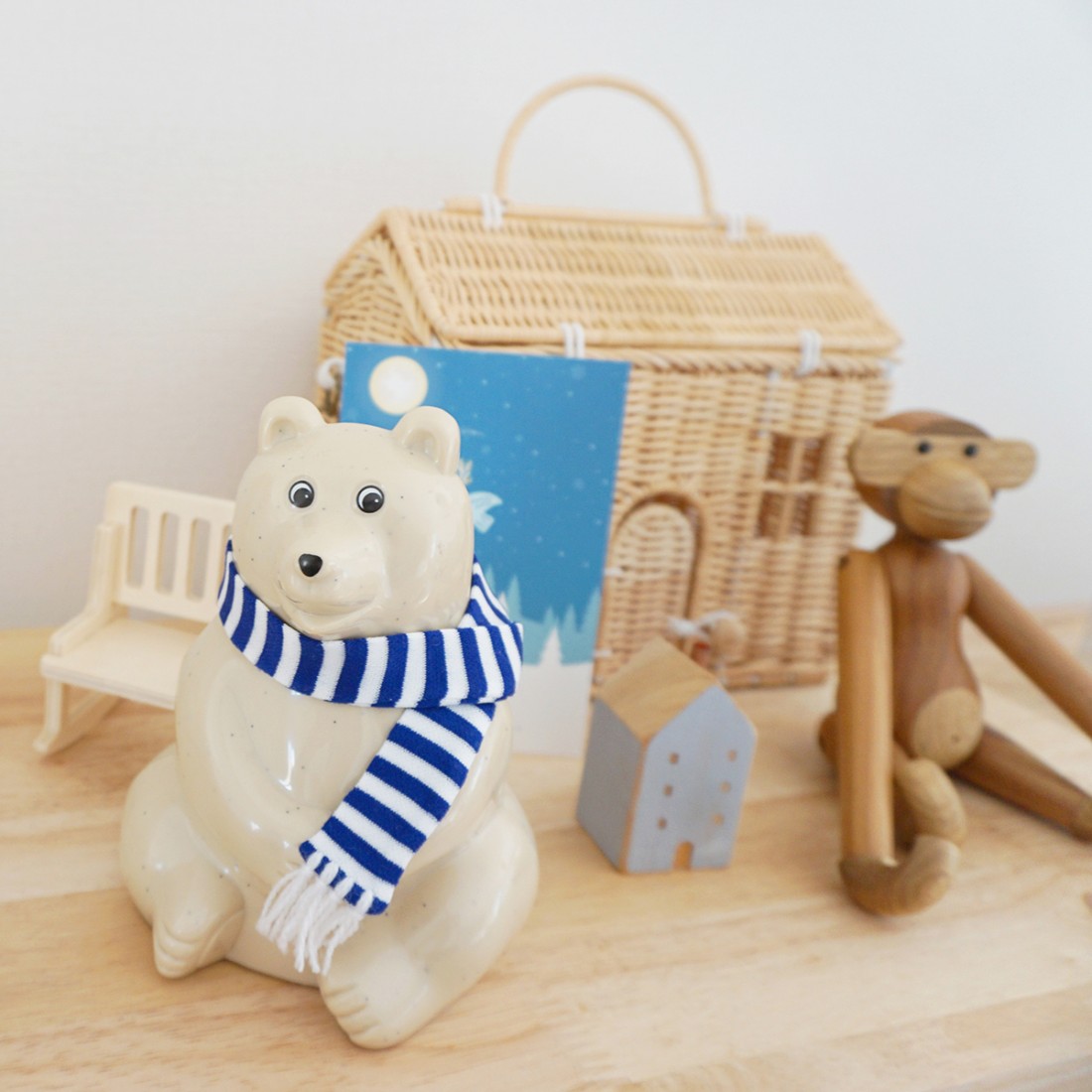 moni moni ANIMALS 限定版 光るシロクマ (箱折りたたみの梱包) 数量限定】しろくま貯金箱（2019年限定 水引付き） Polar Bear Money